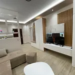 Appartamento Rent Ava *